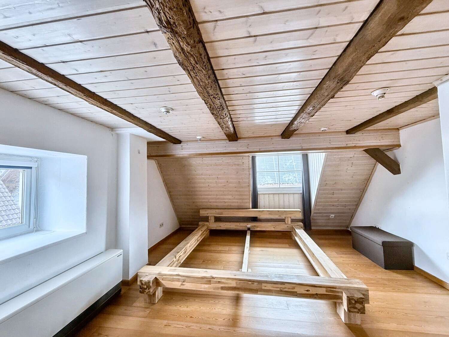 Immobilie in Wiernsheim - Kernsaniertes Fachwerkhaus - Bild 9