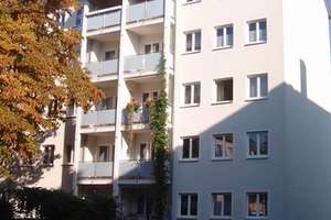 Hell durchflutete 3-Zimmer-Wohnung mit Balkon – Max-Planck-Str. 24, 90443 Steinbühl, Nürnberg – Vorschaubild 1