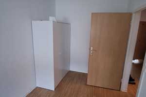 Idyllisch und vollst. renovierte 3-Raum-Wohnung im gehobenen Stil inkl. Einbauküche – Auerbachstraße 78, 7549 Gera – Vorschaubild 7