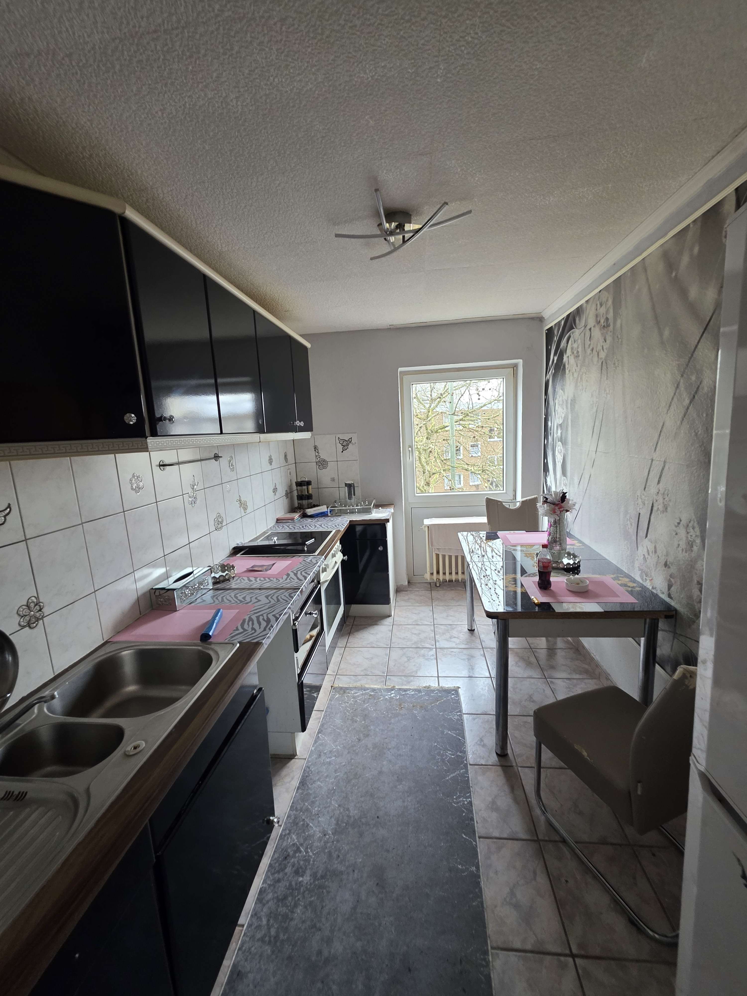 Charmante 3-Zimmer-Wohnung im 2. OG in zentraler Lage in Essen. Ideal für modernes Wohnen!, Essen – Bild 4