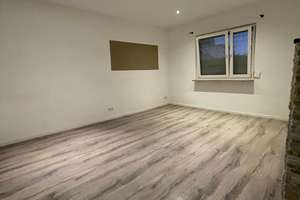 Zentrale 3-Zimmerwohnung ab sofort verfügbar – Brackenheimer Straße 7, 70435 Zuffenhausen-Mitte, Stuttgart – Vorschaubild 2