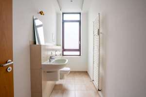Loftcharakter im Gründerzeitgebäude — Viel Fläche zum Gestalten im dritten Hinterhof in bester Lage – Die vollständige Adresse der Immobilie erhältst du vom Anbieter., 10551 Moabit, Berlin – Vorschaubild 16