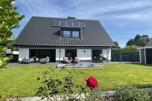 Traumimmobilie in Toplage – Kernsaniert & Wohnen auf Neubau-Niveau im KfW-55-Standard. – Die vollständige Adresse der Immobilie erhältst du vom Anbieter., 41189 Wickrath-Mitte, Mönchengladbach – Vorschaubild 2
