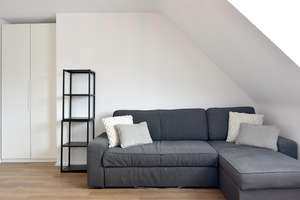 Exklusive, möblierte, sanierte 1 Zimmer Wohnung im Herzen von Heerdt – 40549 Heerdt, Düsseldorf – Vorschaubild 3