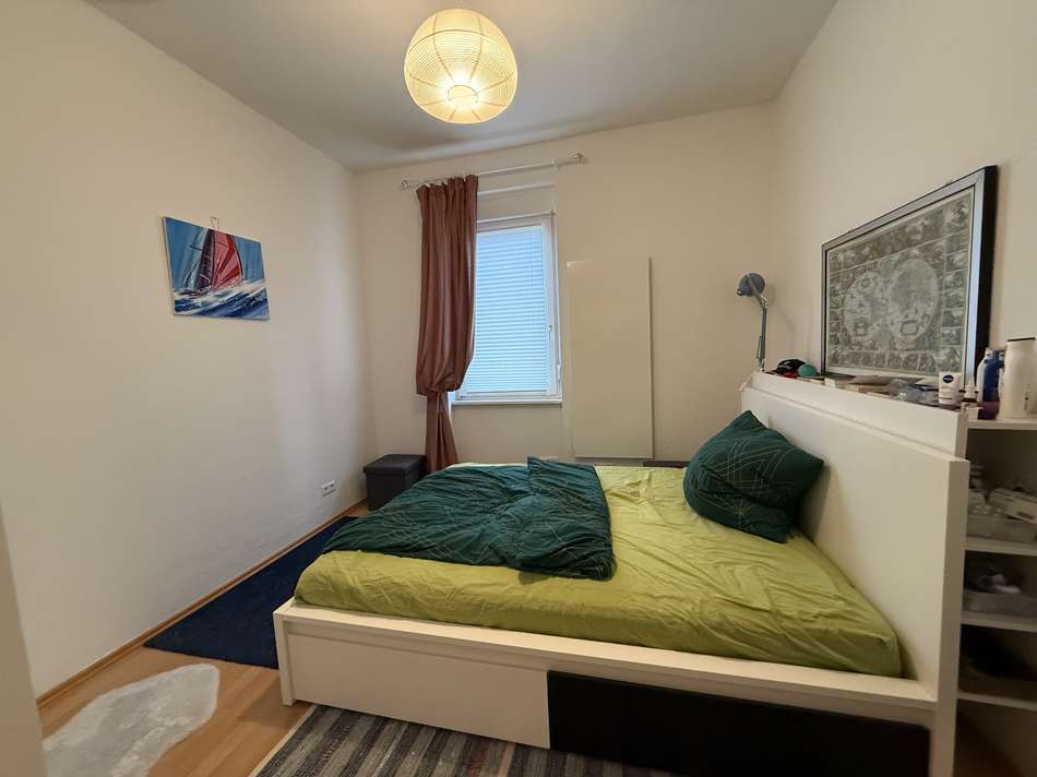Schlafzimmer 1