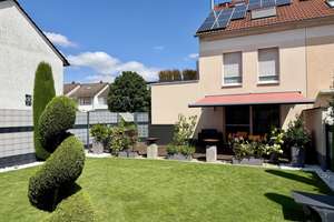 Einziehen & wohlfühlen: KfW-55-Reihenendhaus mit Garten & großer Dachterrasse