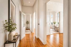 3-Zi Altbau Erstbezug: Balkon, Hohe Decken, Stuck, Dielen, Flügeltür, Weitblick, Fernwärme/Prov.frei – Wallenbergstrasse 2, 10713 Wilmersdorf, Berlin – Vorschaubild 6