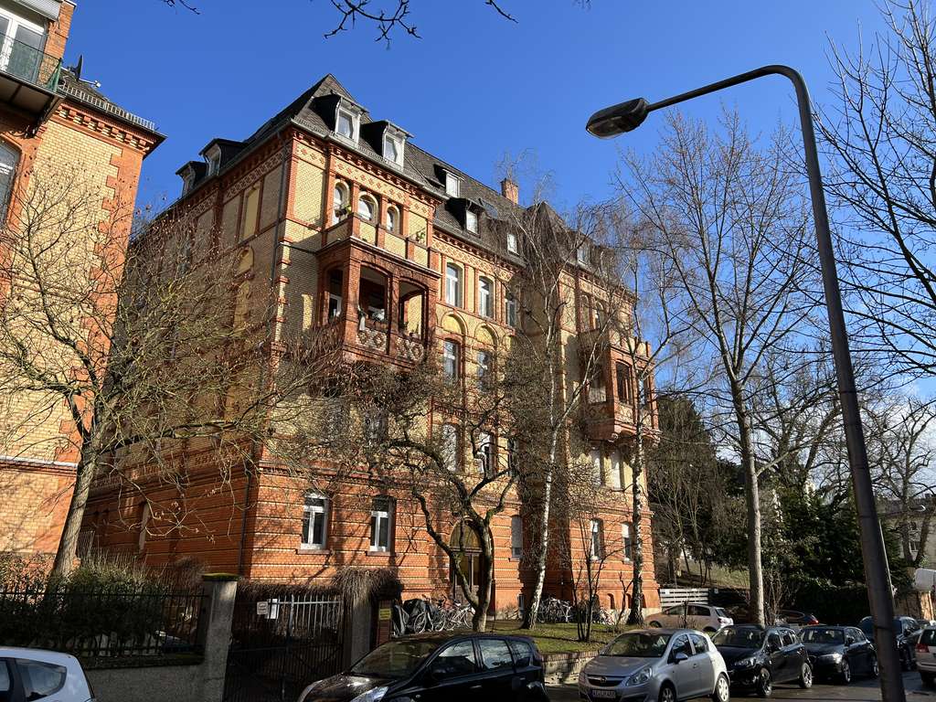 Schöne 3 Zimmerwohnung mit 101 m² in ruhiger Bestlage und mit ca. 100 m² Garten, Provisionsfrei!