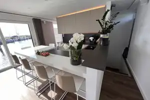LUXUS Hausboot - 3 Etagen - 100m² Wohnen + 120 m² SONNENTERRASSE - Kamin, Kino, komplett individuell – Potsdam – Vorschaubild 66