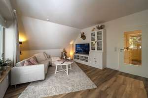 Ansprechende Dachgeschosswohnung
in ruhiger Wohnlage – Die vollständige Adresse der Immobilie erhältst du vom Anbieter., 26133 Kreyenbrück, Oldenburg (Oldenburg) – Vorschaubild 12