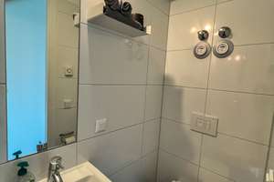 Stilvolle, neuwertige 1,5-Raum-Wohnung mit gehobener Innenausstattung in Berlin Friedrichshain – Die vollständige Adresse der Immobilie erhältst du vom Anbieter., 10245 Friedrichshain, Berlin – Vorschaubild 12