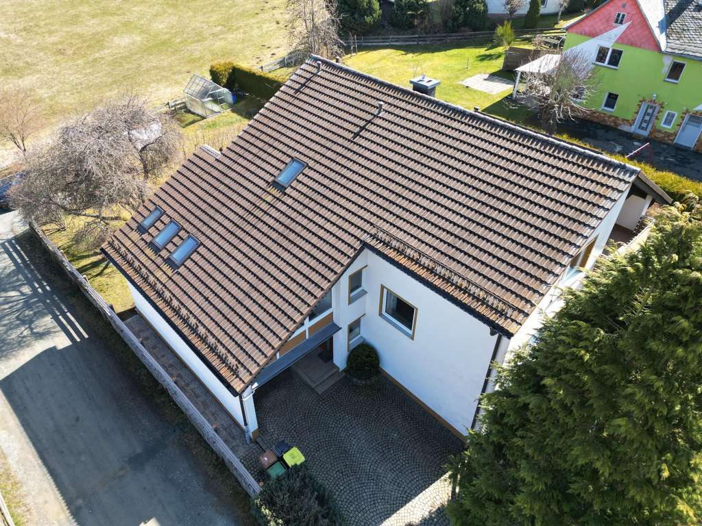 Immobilie in Bad Steben - traumhaft, wertig und sofort nutzbar - Bild 2