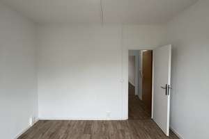 Familien aufgepasst!! 5-Zimmer-Wohnung mit 2 Bädern und 2 Balkonen – Wolgograder Allee 72, 9123 Hutholz, Chemnitz – Vorschaubild 8