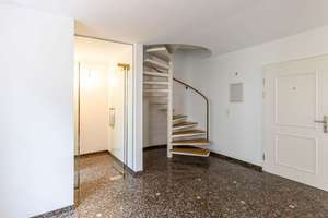 Seltene Gelegenheit für Familien: Großzügige Maisonettewohnung mit 300 m² Südgarten – Die vollständige Adresse der Immobilie erhältst du vom Anbieter., 80689 Blumenau, München – Vorschaubild 9