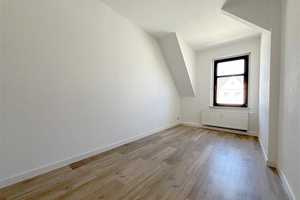 Singlewohnung mit EBK! – Rudolf-Marek-Str. 9, 9112 Chemnitz – Vorschaubild 3