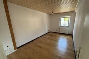 Einzigartiges und wunderschönes Einfamilienhaus mit Garten – Die vollständige Adresse der Immobilie erhältst du vom Anbieter., 76187 Knielingen, Karlsruhe – Vorschaubild 4