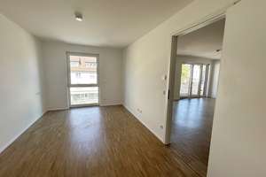 Mit Chick und Charme: 3 Zimmer mit Balkon, moderne Ausstattung, Einbauküche, Tageslichtbad, Aufzug – Biklenstraße 10, 70327 Untertürkheim (Ortsteil), Stuttgart – Vorschaubild 8