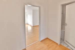 Gut geschnittene helle 2 Zimmer Wohnung – Königsberger Straße 25g, 40764 Langenfeld (Rheinland) – Vorschaubild 3