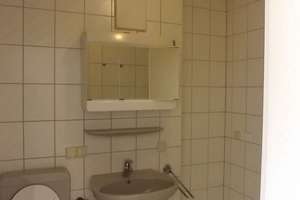 2 Zi. "Single" Wohnung m. Küche und TG Stellpl. gut geschnitten.1.10. – Hohenstauferallee 9 - 11, 69181 Leimen – Vorschaubild 9