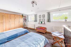 21668 HomeCompany Dresden Möbliert/Furnished  3-Zimmer Apartment / Haus mit Gartennutzung in Dres... – Die vollständige Adresse der Immobilie erhältst du vom Anbieter., 1326 Bühlau/Weißer Hirsch, Dresden – Vorschaubild 34