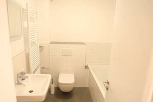 GenießerDesign, Lage, Ruhe, Garten:5min:UKA, 1min:B17, Balkon, 2Bäder+WC, Garage, EBK, Wallbox-ready – Die vollständige Adresse der Immobilie erhältst du vom Anbieter., 86156 Kriegshaber, Augsburg – Vorschaubild 39