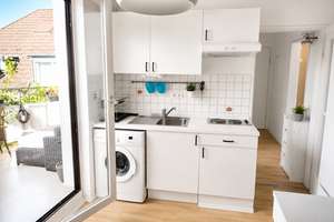 Helle 2-Zimmer-DG-Wohnung mit Dachbalkon ins Grüne in Düsseldorf-Bilk – von privat – Auf'm Hennekamp 16, 40225 Bilk, Düsseldorf – Vorschaubild 4