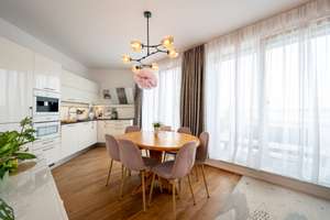 Penthouse-Highlight in Frankfurt-Riedberg mit privater Dachterrasse und weitem Skylineblick – 60438 Kalbach-Riedberg, Frankfurt am Main – Vorschaubild 1