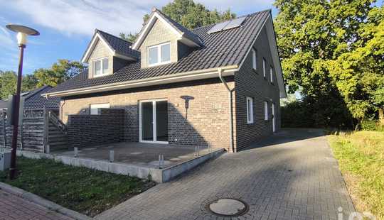Bild von Moderne Doppelhaushälfte in begehrter Lage von Apen-Augustfehn – sofort bezugsfertig!