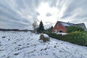 Sanierungsbedürftiges Einfamilienhaus 
in Kanallage von Wiesmoor – Die vollständige Adresse der Immobilie erhältst du vom Anbieter., 26639 Wiesmoor – Vorschaubild 3