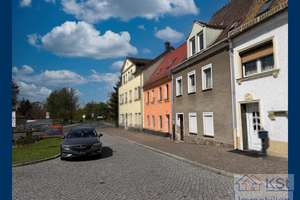 Handwerker-Traum in Wurzen: Entkerntes Charakterhaus mit ruhigem Garten sucht Macher – Die vollständige Adresse der Immobilie erhältst du vom Anbieter., 4808 Wurzen – Vorschaubild 4