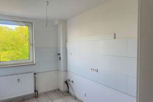 Helle 3-Zimmer-Dachgeschosswohnung  in Köln-Ostheim – ab sofort bezugsfrei – Frankfurter Str. 585, 51107 Ostheim, Köln – Vorschaubild 9