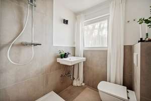 Modernisierte 3 Zi. im EG *Garten & Laube *Barrierearm *Tageslichtbad *an Privatklinik Helios – Grunewaldstraße 115, 47053 Hochfeld, Duisburg – Vorschaubild 8