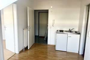++ Studenten aufgepasst! 2-Zimmer Apartment in Mainz-Neustadt! Pantryküche! ++ – Sömmeringstr. 21, 55118 Neustadt, Mainz – Vorschaubild 3