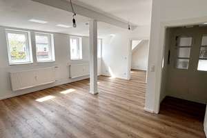 Einziehen und wohlfühlen: Helle 3-Zimmer-Wohnung für 1–2 Personen in stadtnaher Lage