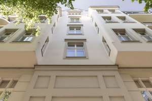 ✨Die eigene Dachterrasse -  unweit vom  Savignyplatz – Die vollständige Adresse der Immobilie erhältst du vom Anbieter., 10623 Charlottenburg, Berlin – Vorschaubild 2