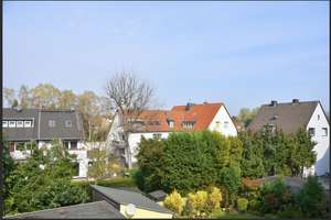 Lebensraum in Herne: 3,5-Zimmer-Wohnung mit 86 m² sowie 2 Bädern, Balkon und 2 Garagen,modernisiert.
