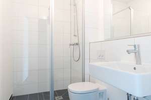 Möbliertes 1-Zimmer-Apartment mit Balkon! – Leopoldstraße 204, 80804 Neufreimann, München – Vorschaubild 6