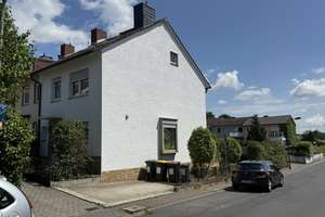 Attraktives 5-Zimmer-Reihenendhaus mit geh. Innenausstattung und EBK in Frankfurt am Main Kalbach – Im Kirschenwäldchen 63, 60437 Kalbach-Riedberg, Frankfurt am Main – Vorschaubild 3