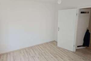 2024 renoviert | 2-Zi.-Wohnung mit EBK, Loggia & TG – Die vollständige Adresse der Immobilie erhältst du vom Anbieter., 69115 Weststadt, Heidelberg – Vorschaubild 3