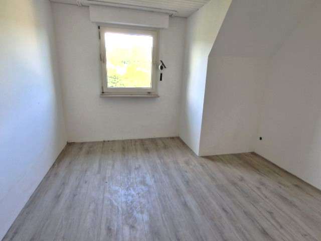 Immobilie in Schalksmühle - Charmantes Haus sucht Sie.
Einfamilienhaus mit Option für zwei Wohnungen!
 - Bild 1