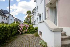 Ein Stadthaus mit Charakter - stilvoll wohnen in Köln-Bayenthal – Die vollständige Adresse der Immobilie erhältst du vom Anbieter., 50968 Bayenthal, Köln – Vorschaubild 2