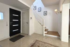 Einfamilienhaus mit traumhaftem Garten in Lohausen