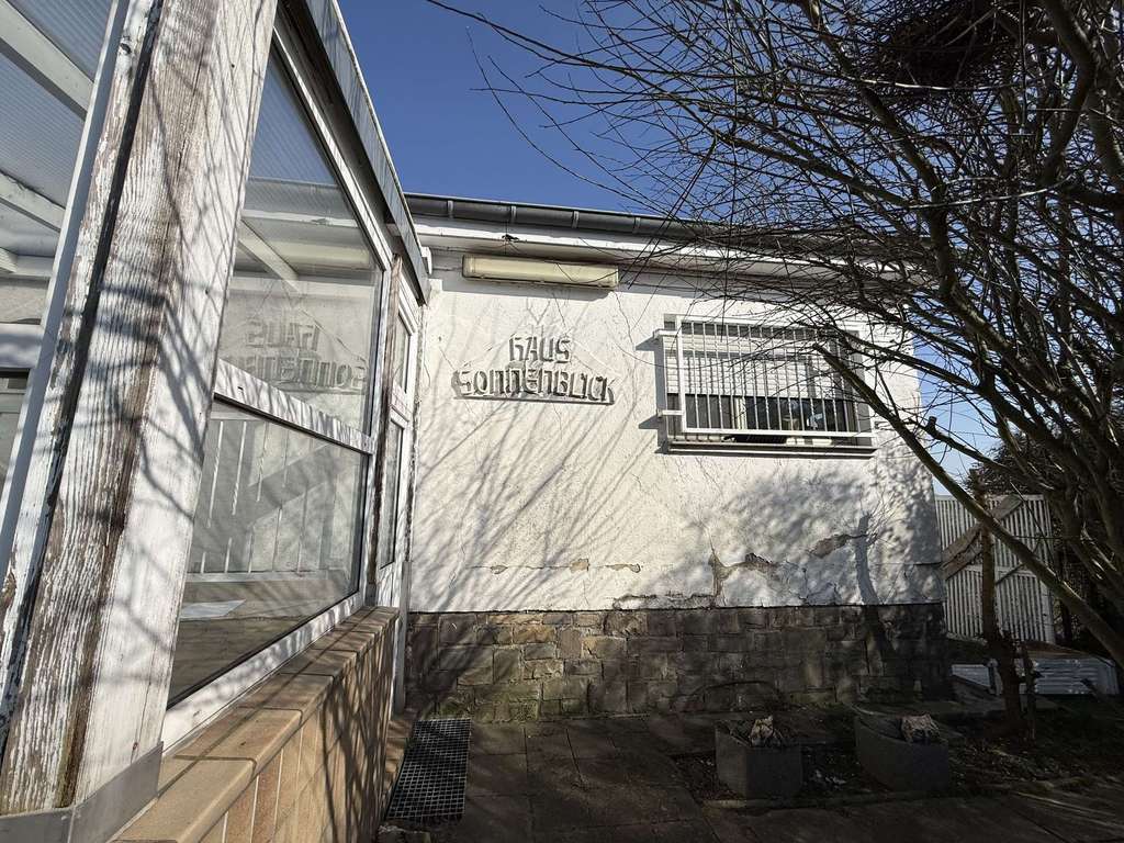 Immobilie in Grevenbroich - Haus mit großem Grundstück (2.120 m²) – Kernsanierung erforderlich, kein Neubau - Bild 4