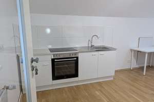 Stilvolle Dachgeschoss-Wohnung mit Garten, zentrale Lage Hamburg-Harburg, Pauschalmiete – Die vollständige Adresse der Immobilie erhältst du vom Anbieter., 21077 Wilstorf, Hamburg – Vorschaubild 4