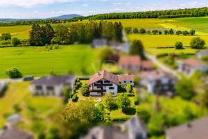 Vielseitiges Zweifamilienhaus mit traumhafter Fernsicht – Die vollständige Adresse der Immobilie erhältst du vom Anbieter., 96476 Bad Rodach – Vorschaubild 26
