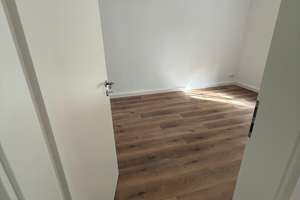 Modernisiertes Reihenhaus mit eigenem Garten in zentraler Lage – 91052 Röthelheim, Erlangen – Vorschaubild 3