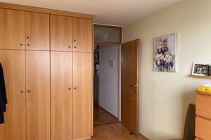 Weitblick garantiert – 3-Zimmer-Wohnung mit Loggia und Gemeinschaftsschwimmbad in Ludwigsfeld – Breslauerstraße 18, 89231 Neu-Ulm – Vorschaubild 16
