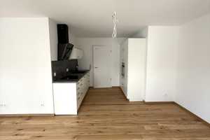 Exklusive 3-Zimmer-Wohnung mit gehobener Innenausstattung mit EBK und Terrasse in Köln Rondorf – Im Rabengrund 25, 50997 Rondorf, Köln – Vorschaubild 6