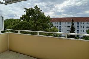 Renovierte 4-Zimmer-Wohnung! – Reiherweg 16, 99089 Ilversgehofen, Erfurt – Vorschaubild 3
