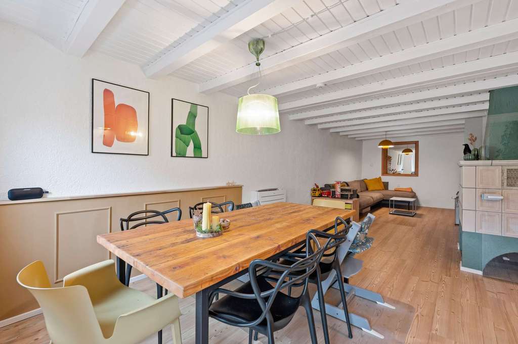 Immobilie in Cleebronn - Reihenmittelhaus mit XXL Balkon, Scheune, PV-Anlage & Garage in Cleebronn - Bild 3